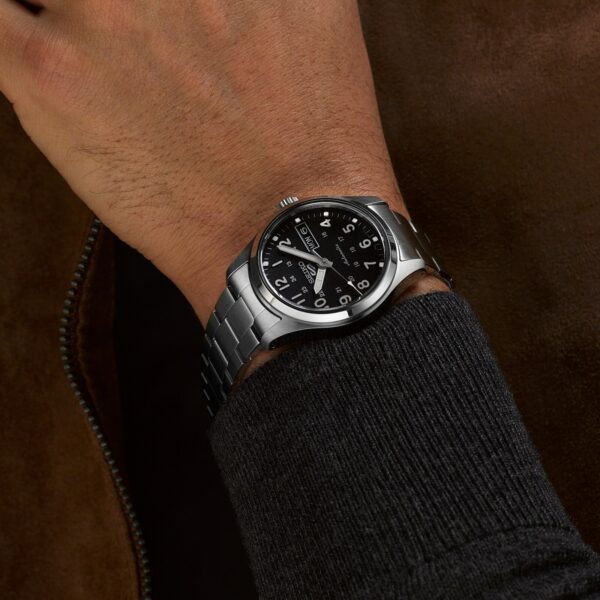 Seiko 5 Sports 'In the metal' Midfield Sports Style - Image 2