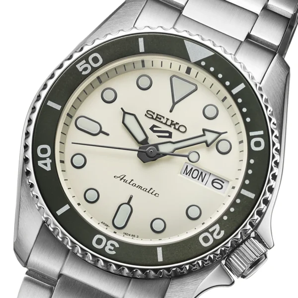 Seiko 5 Sports SKX Midi Mono 38mm Mens Watch Cream - Image 3