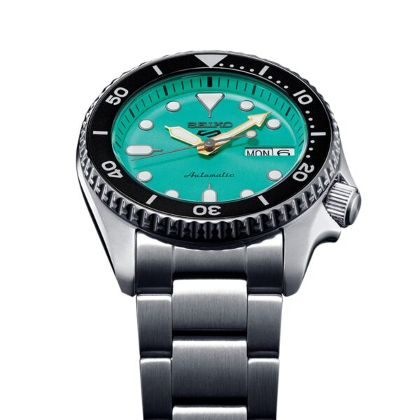 Seiko 5 Sports SKX Midi Teal 38mm Mens Watch - Image 3
