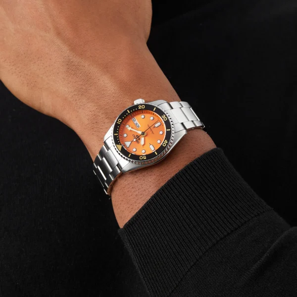 Seiko 5 Sports SKX Midi Orange 38mm Mens Watch - Image 9