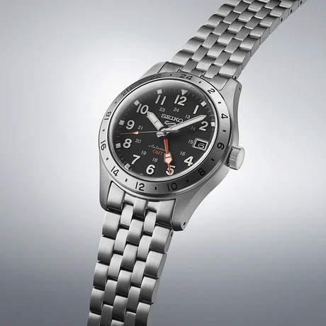 Seiko 5 Sports Field ‘Deploy’ Mechanical GMT SSK023K1 2